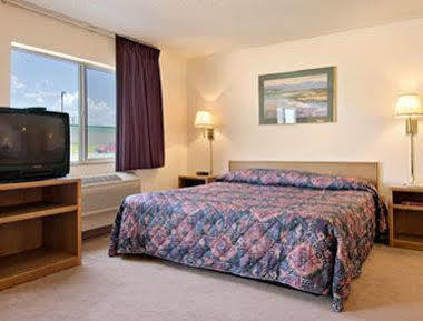 Hotel Super 8 By Wyndham Fountain Exteriér fotografie